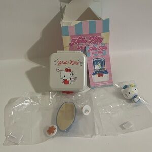 2021 Popmart Hello Kitty Food Town Seafood Shop on Board Blind Box Figure